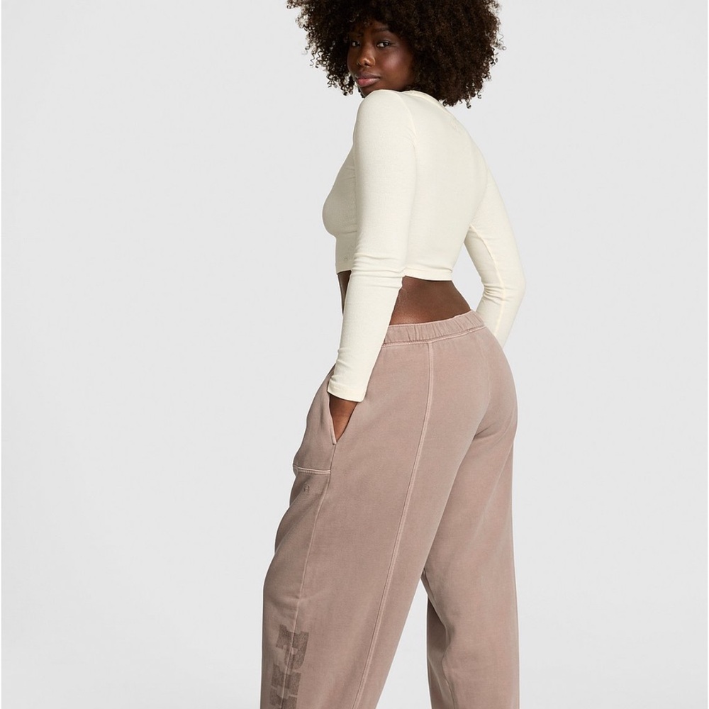 Victoria's Secret Luxe fleece baggy sweat pants - Picture 2 of 4